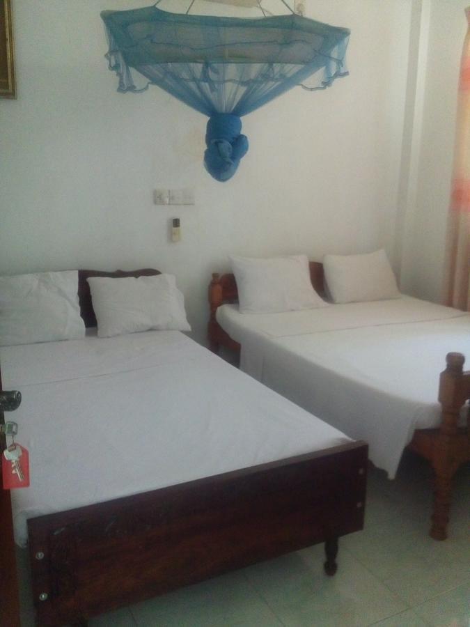 Hotel Whitehouse ทิซซามาฮารามา ภายนอก รูปภาพ