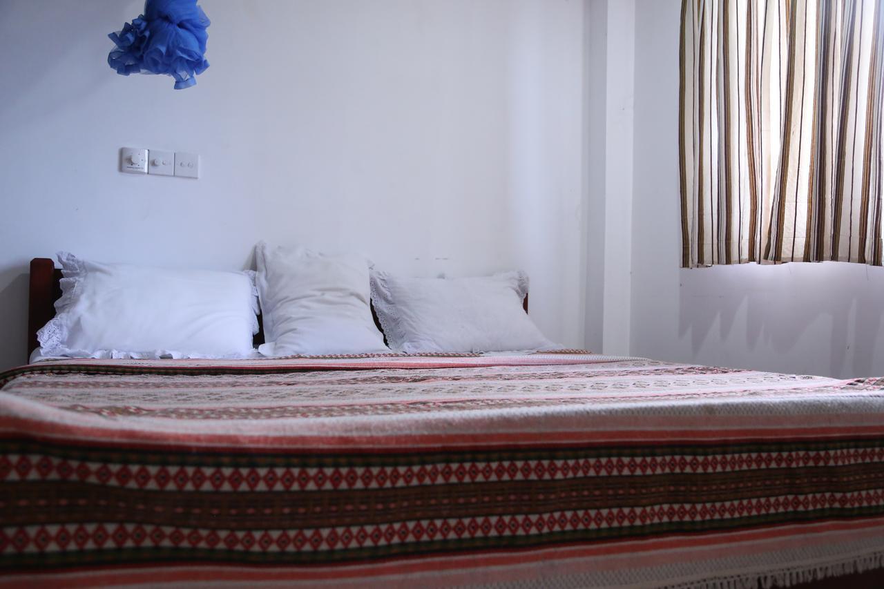 Hotel Whitehouse ทิซซามาฮารามา ภายนอก รูปภาพ